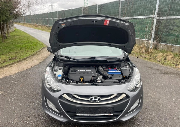 Hyundai I30 cena 18900 przebieg: 130000, rok produkcji 2014 z Jarosław małe 121